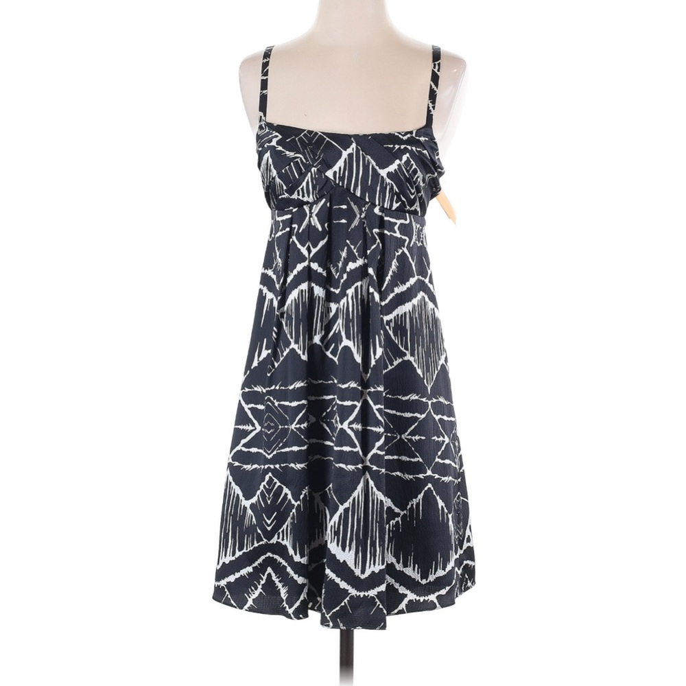 NWT!!  ❤️ Cynthia Steffe Casual Dress Sz 4